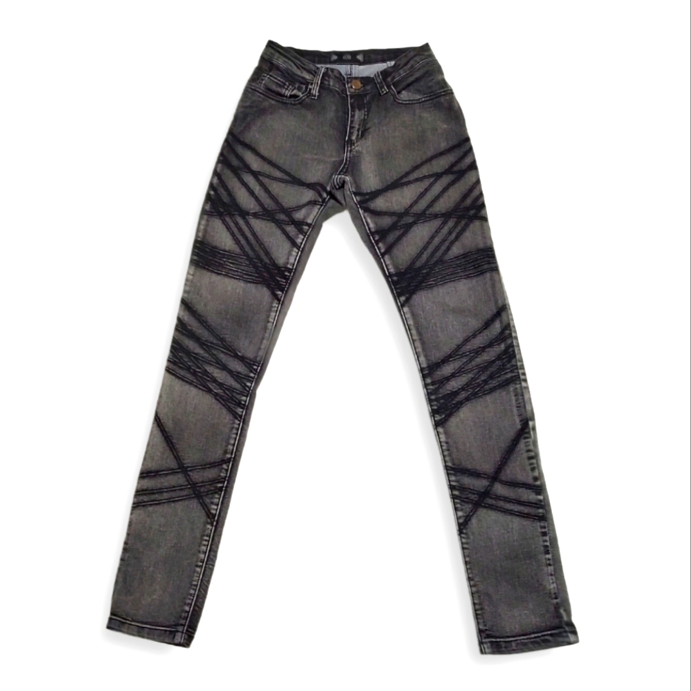 TRU LUXE JEANS Grey Plaid Stitched Plaid Embellished Faded Jeans US 26, US 2